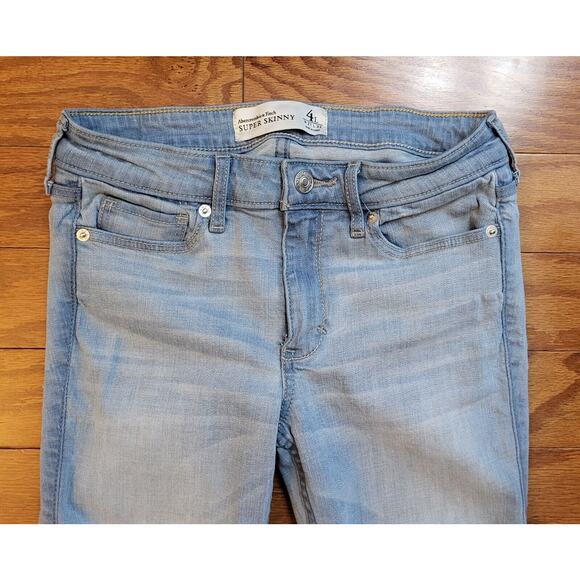 Abercrombie & Fitch Jeans Women (4L) 26X31 Super Skinny Low Rise Distressed - Picture 3 of 16